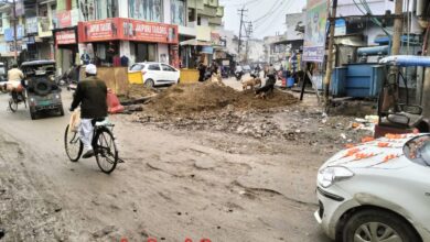 Photo of जल निगम अधिकारियों के साथ किया सिविल लाइन खुदाई का व्यापारी नेता सचिन बाथम ने किया निरीक्षण