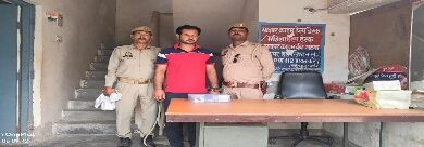 Photo of थाना दक्षिण पुलिस टीम द्वारा एक अभियुक्त पुष्पेन्द्र को अवैध असलहा सहित किया गया गिरफ्तार 