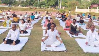 Photo of अटल पार्क में हुआ अंतरराष्ट्रीय योग दिवस सप्ताह का शुभारंभ