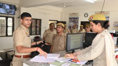 Photo of वरिष्ठ पुलिस अधीक्षक फिरोजाबाद द्वारा थाना रसूलपुर क्षेत्रान्तर्गत मौड़ा पर बनी नई बिल्डिंग में स्थित क्षेत्राधिकारी सदर कार्यालय, एलआईयू ऑफिस, थाना एएचटीयू, थाना साईबर अपराध का किया गया आकस्मिक निरीक्षण 