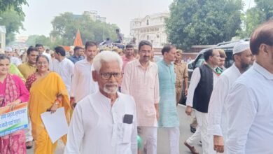 Photo of उत्तर प्रदेश कांग्रेस कमेटी के प्रभारी अविनाश पांडे प्रदेश अध्यक्ष अजय राय जी के निर्देशानुसार विगत दिनों में हिडन वर्ग रिसर्च नामक एक अमेरिकी निवेश शोध फर्म के अदानी समूह पर 2 साल की जांच के निष्कर्ष का खुलासा