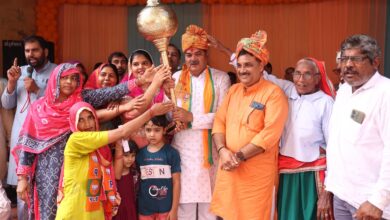 Photo of गंगायचा अहीर में सरपंच पूजा यादव ने बीजेपी प्रत्याशी लक्ष्मण यादव का किया स्वागत