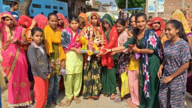 Photo of भावंत नहर पर धूमधाम से किया गया माँ दुर्गा की मूर्ति का विसर्जन