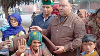 Photo of Amit Swami Celebrates Birthday by Distributing Blankets to Needy