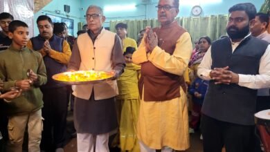 Photo of वसंत पंचमी पर विशेष थाल से हुई श्री कृष्ण की पूजा अर्चना