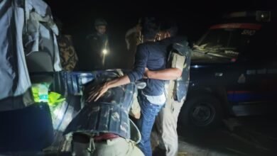 Photo of युवराज सिंह की अवैध तमंचे से हत्या होने के बाद मामले ने पकड़ा तूल दूसरे ही दिन पुलिस की मुठभेड़ में कामरान नाम के व्यक्ति के पैर में लगी गोली