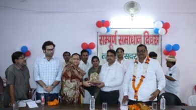 Photo of शिवकुमार शर्मा राजस्व निरीक्षक का सेवानिवृत्ति कार्यक्रम राजस्व विभाग के कर्मचारियों द्वारा बड़ी ही धूमधाम के साथ मनाया
