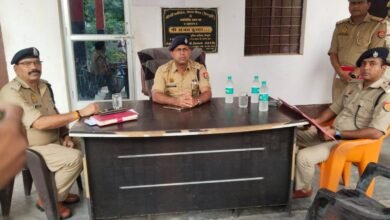 Photo of पुलिस अधीक्षक ने नवीगंज चौकी का किया निरीक्षण