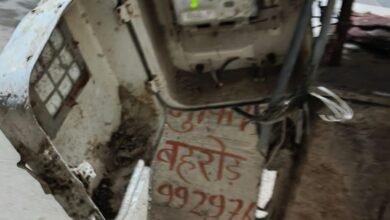 Photo of हादसे को दावत दे रहा है लटका बिजली मीटर – प्रशासन मौन, जनता असुरक्षित