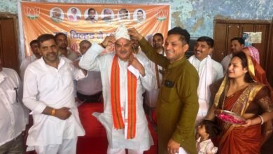 Photo of रेवाड़ी विधायक लक्ष्मण यादव ने सात गांवों में किया धन्यवाद दौरा, 15 जून की सीएम रैली के लिए किया आमंत्रण