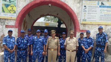 Photo of मथुरा में 104वीं आरएएफ बटालियन ने थाना कोतवाली पुलिस के साथ किया पैदल मार्च 