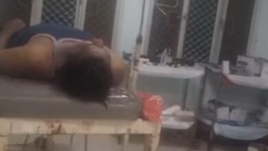Photo of कन्नौज: पत्नी के बाद पति ने भी जहर खाकर दी जान।