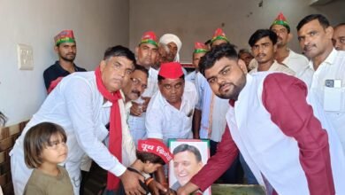 Photo of PDA के जननायक उत्तर प्रदेश के पूर्व मुख्यमंत्री एवं समाजवादी पार्टी के राष्ट्रीय अध्यक्ष श्री अखिलेश यादव जी के 52वें जन्मदिवस के अवसर पर विधानसभा 92 खैरागढ़ के कस्बा इरादत नगर में समाजवादियों ने उनके जन्मदिवस के अवसर पर केक काटकर हर्षोल्लास के साथ उनका जन्मदिन मनाया