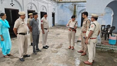 Photo of पुलिस अधीक्षक रेवाड़ी श्री हेमेंद्र कुमार मीणा ने सोमवार को नाहड चौकी का किया औचक निरीक्षण