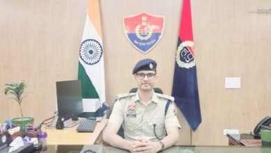 Photo of कांवड़ ड्यूटी पर तैनात पुलिस कर्मी सजगता व ईमानदारी से निभाएं कर्तव्य – एसपी हेमेन्द्र मीणा