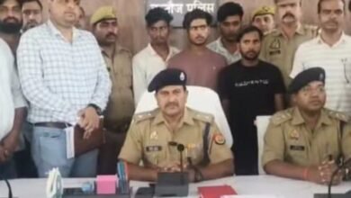 Photo of कन्नौज: लग्जरी कार से चोरी करने वाले गिरोह को पुलिस ने किया गिरफ्तार।