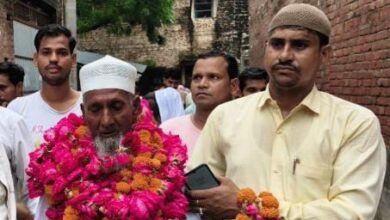 Photo of मैनुद्दीन उमरा करने हज यात्रा पर मक्का मदीना हुए रवाना