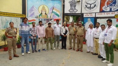 Photo of स्वतंत्रता दिवस पर बदायूं जेल में मानवाधिकार परिषद की पहल – कैदियों को बांटे फल, जेल अधीक्षक को किया सम्मानित