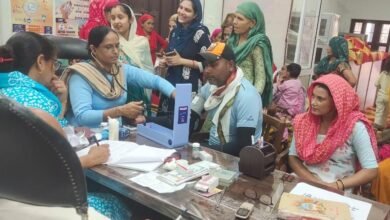 Photo of हरियाणा राज्य सफाई कर्मचारी आयोग द्वारा रेवाड़ी में लगाए गए स्वास्थ्य जांच शिविर