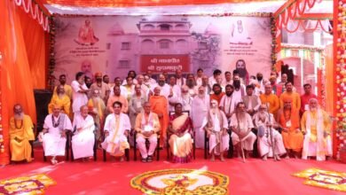 Photo of महामहिम राष्ट्रपति श्रीमती द्रौपदी मुर्मु जी लगभग प्रातः 10 बजे वृन्दावन रोड रेलवे स्टेशन पर आगमन