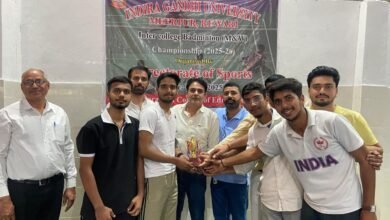 Photo of के.एल.पी. कॉलेज ने इंटर कॉलेज बैडमिंटन प्रतियोगिता में हासिल किया दूसरा स्थान