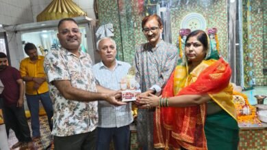 Photo of श्री कृष्णा मंदिर में प्रभातफेरी की मची है धूम, भजनों पर मंत्रमुग्ध हुए भक्तगण