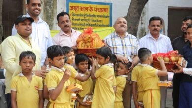 Photo of 12 वर्षों से निभा रहे हैं मानवता की परंपरा, बाल सुधार गृह में मनाई दीपावली