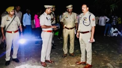 Photo of ग्राम सत्यारा में युवक की नृशंस हत्या,परिजनों ने उठाया पुरानी दुश्मनी का संदेह,एसपी ने घटनास्थल का किया निरीक्षण