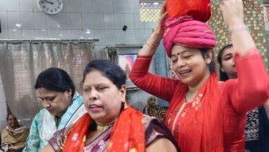 Photo of कृष्णानगर कॉलोनी के श्रीकृष्णा मन्दिर की प्रतिदिन की प्रभातफेरी का भव्य स्वागत आज श्रीकृष्णा मन्दिर में ही प्रेम खण्डूजा व मनीष गुप्ता के परिवारों ने संयुक्त रूप से बड़ी धूमधाम से किया