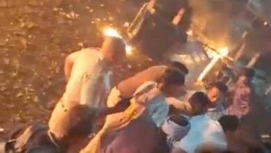 Photo of लाल किला मेट्रो स्टेशन के पास कार में धमाका, कई वाहन जलकर राख