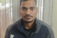 Photo of टिकट बुकिंग कैंसिल कराने का रिफंड पाने के नाम पर लगभग 95 हजार रुपये की साइबर ठगी करने के मामले में दो आरोपी गिरफ्तार