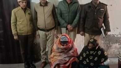 Photo of सिरसा पुलिस की बड़ी कार्रवाई: मोटरसाइकिल सवार पति-पत्नी 2 किलो 202 ग्राम डोडा चूरा पोस्त सहित गिरफ्तार