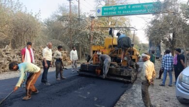 Photo of मिलिट्री इंजीनियरिंग सर्विसेज के सहायक दुर्ग अभियंता श्री भगत सिंह जी की देखरेख में इस रोड की रिपेयरिंग को पूरा
