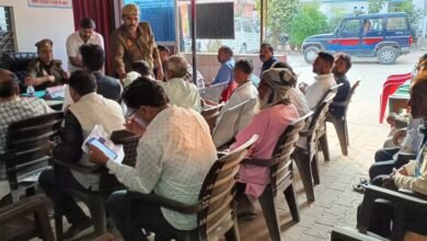 Photo of होली और रमजान को लेकर थाना परिसर में हुई पीस कमेटी की बैठक