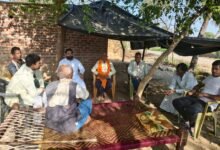 Photo of 27 जनवरी से प्रतिदिन गांव गांव व घर घर जाकर समाजवादी पार्टी से जोड़ने और सपोर्ट करने की जनता से अपील करते लखन प्रताप सिंह