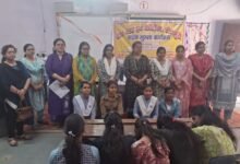 Photo of पी.एम. श्री रा. बालिका इं. कॉलेज में जनपद स्तरीय सड़क सुरक्षा जागरूकता कार्यक्रम हुआ आयोजित