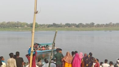 Photo of कैथी गंगा घाट पर स्नान के दौरान दो युवक डूबे, गोताखोरों ने शवों की खोज जारी रखी