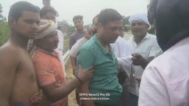 Photo of विक्रम सवारी गाड़ी ने अल्फा मालवाहन में हुई टक्कर अल्फा का चालक घायल 