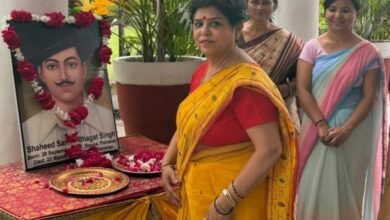 Photo of सेन्ट मेरीज़ स्कूल मैनपुरी में शहीदों को किया गया नमन