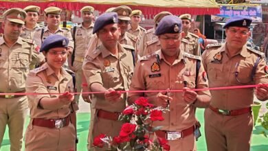 Photo of एसपी मैनपुरी ने शीतला देवी मंदिर परिसर में पुलिस सहायता केंद्र का किया उद्घाटन, सुरक्षा व्यवस्थाओं का लिया जायजा