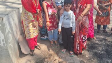 Photo of आदर्श नगर में जलभराव व सीवरेज समस्या से परेशान लोग, प्रशासन से समाधान की अपील