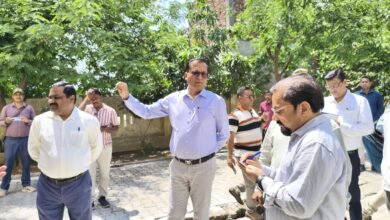 Photo of डीएम ने किया पोस्टमार्टम हाउस का निरीक्षण, मूलभूत सुविधाओं को 15 दिनों में सुदृढ़ करने के दिए निर्देश