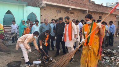 Photo of महापौर अर्चना वर्मा के नेतृत्व में वार्ड संख्या 44 में स्वच्छता अभियान का हुआ शुभारंभ
