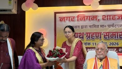 Photo of यूपी वित्तमंत्री की मौजूदगी में महापौर अर्चना वर्मा ने नगर निगम को मिले 10 नए पार्षदों को ग्रहण कराई शपथ