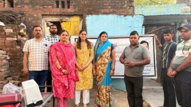 Photo of अग्नि पीड़ित परिवार के लिए मसीहा बना राममूर्ति वर्मा मेमोरियल सेवा ट्रस्ट,50 हजार की मदद संग दी नई जिंदगी की शुरुआत