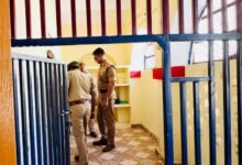 Photo of शाहजहाँपुर पुलिस अधीक्षक सौरभ दीक्षित ने थाना कटरा का औचक निरीक्षण जारी किए निर्देश