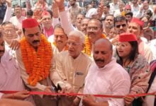 Photo of कटरा में सपा प्रत्याशी के चुनाव कार्यालय का जिलाध्यक्ष तनवीर खां ने फीता काटकर किया उद्घाटन