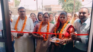 Photo of जलालनगर बाहर चुंगी में केके मेडिकल एजेंसी का शुभारंभ, पार्षद रीता राठौर ने किया उद्घाटन