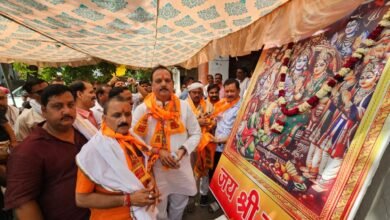 Photo of ज्येष्ठ मास में रामताल आश्रम पहुंचे विधायक माधवेन्द्र प्रताप सिंह, पूजन-अर्चन कर लिया आशीर्वाद