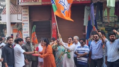 Photo of बंगाल व असम में भाजपा की जीत पर बहादुरगंज तिकुनिया में जश्न, बांटी गईं मिठाइयां की आतिशबाजी
